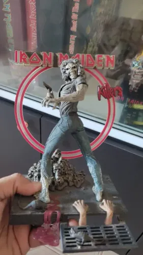 Boneco Diorama MCFARLENE - Killers - R$ 450,00