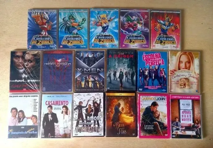 Lote de 17 DVDs em ótimo estado de conservação + BRINDES