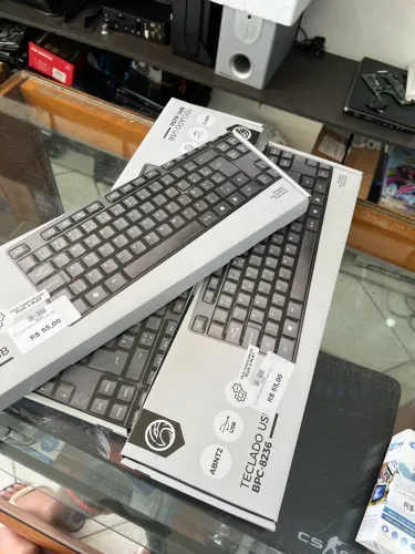 Teclado USB ABNT 2 