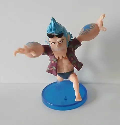 BONECO ACTION FIGURE MINIATURA ONE PIECE FRANKY