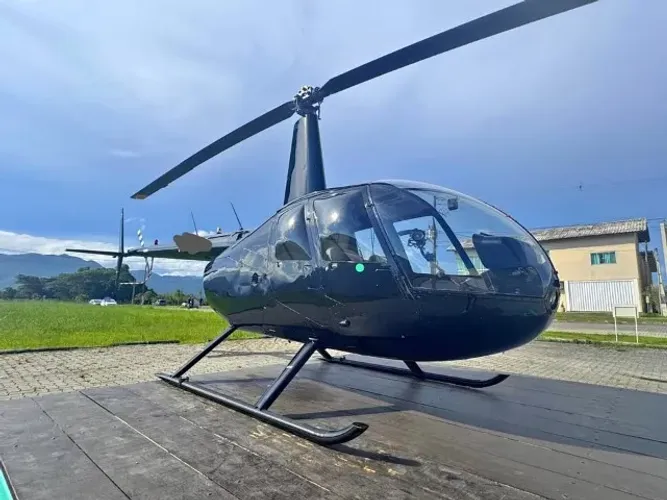 Robinson R44 Raven II (PARCELAS NO BOLETO)