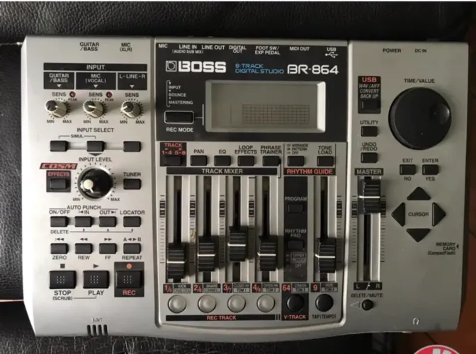 Gravador Digital BOSS BR-864 8 Track