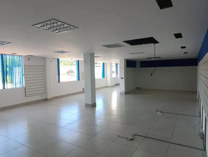 Loja Comercial para Locação em Salvador, Pituba, 3 banheiros, 4 vagas