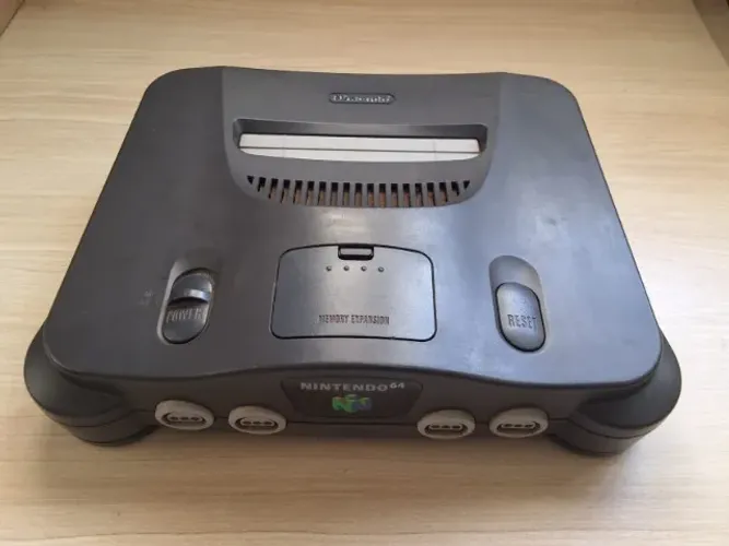 Nintendo 64 com defeito