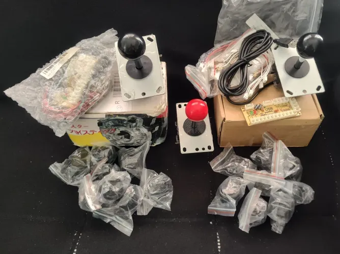 Kit 2 players arcade Sanwa + placa zero delay