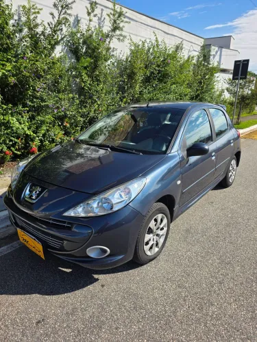 Peugeot 207 XR 1.4 Flex 8V 5P 2012