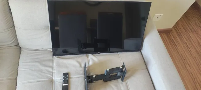 *TV TCL 32" SMART COM WI-FI INTEGRADO*
