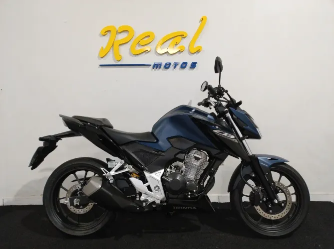 Honda CB 300F Twister Flex