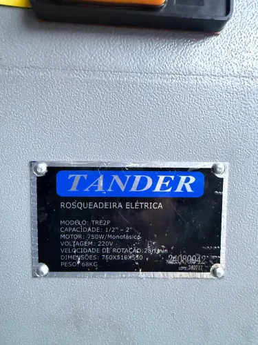 Vendo rosqueadeira elétrica e furadeira 