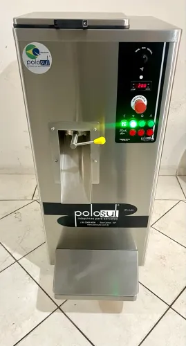 Maquina de sorvete e açaí Polo Sul psv 50 nova