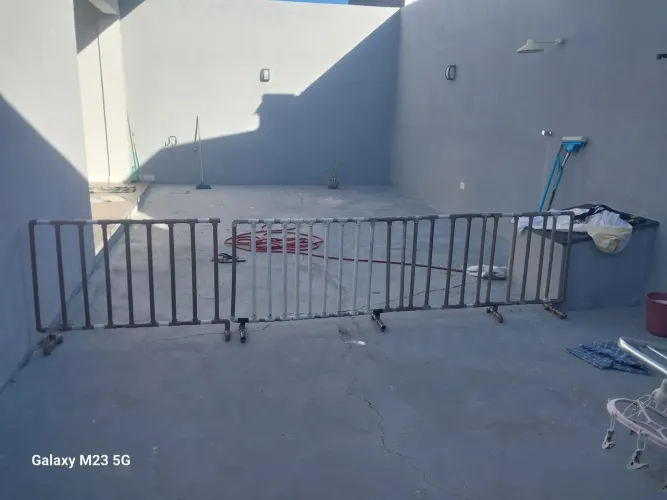 Portão de pvc para pet 2,40m x 1m