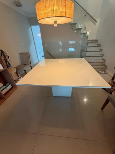 Mesa de Jantar quadrada
