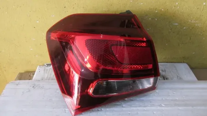 Lanterna Traseira Cobalt 2017 Lte19031575 Esquerdo Vermelho