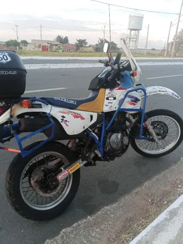 Suzuki Dr 650 tanque guerra 