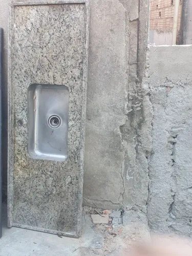 Pia de cozinha toda em granito