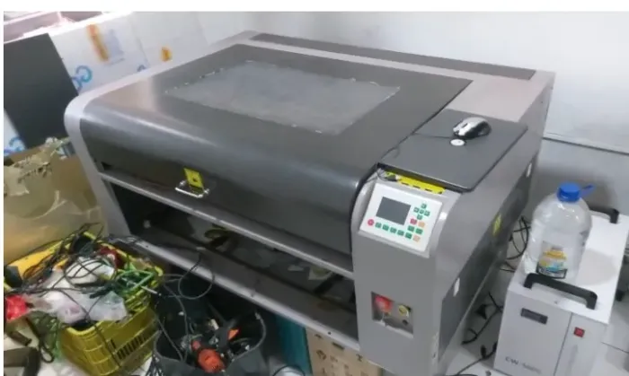 MAQUINA DE CORTE A LASER