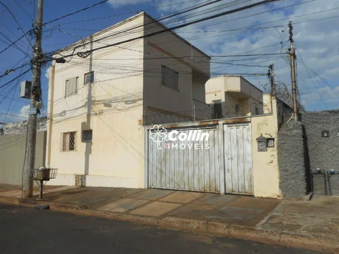 Apartamento com 2 dormitórios para alugar, 50 m² por R$ 1.530,00/mês - Santa Maria - Ubera