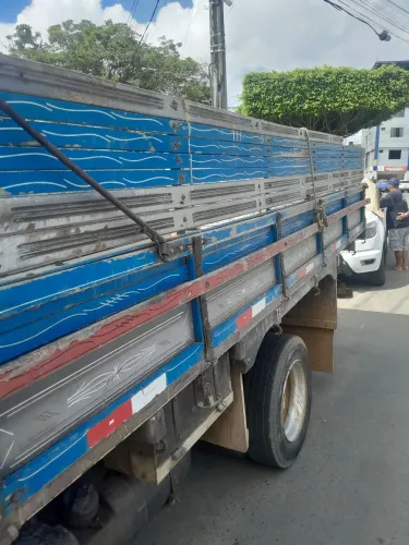 Carroceria para F4000 (1975-1997)