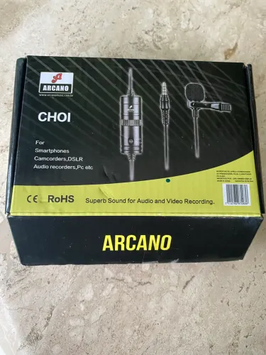Microfone de lapela Arcano Choi