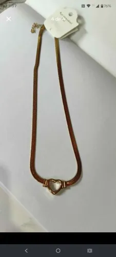 Colar dourado