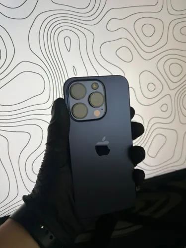 Iphone 15 pro 128 gb excelente estado