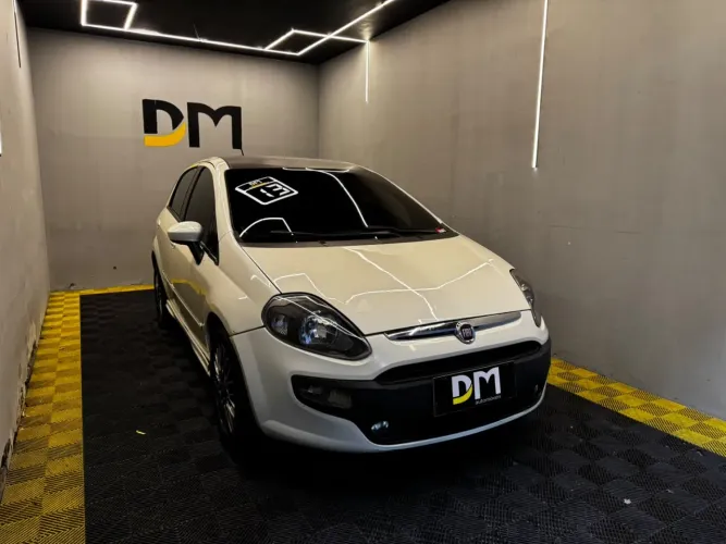 Fiat Punto Sporting 1.8 Flex 8v/16v 5P 2013