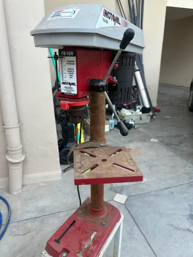 Furadeira de bancada 127v MOTOMIL FB-16N