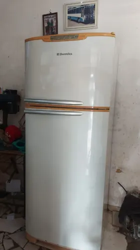 Geladeira Eletrolux Frost free