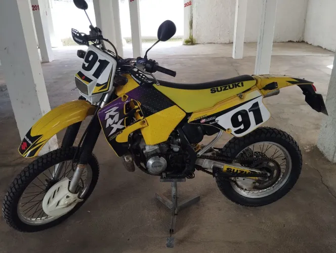 Suzuki RMX 250 de rua ( raridade)