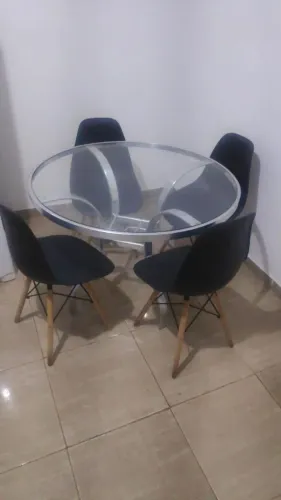 Mesa de inox com tampa de vidro