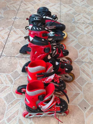 Vendo 3 Patins, sendo 1 infantil e 2 adultos!