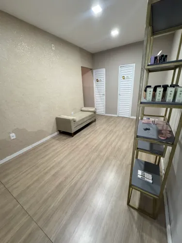 SALA COMERCIAL PARA SERVIÇOS DE BELEZA