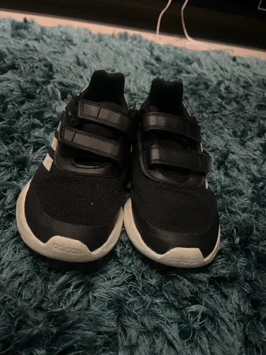Tênis infantil adidas