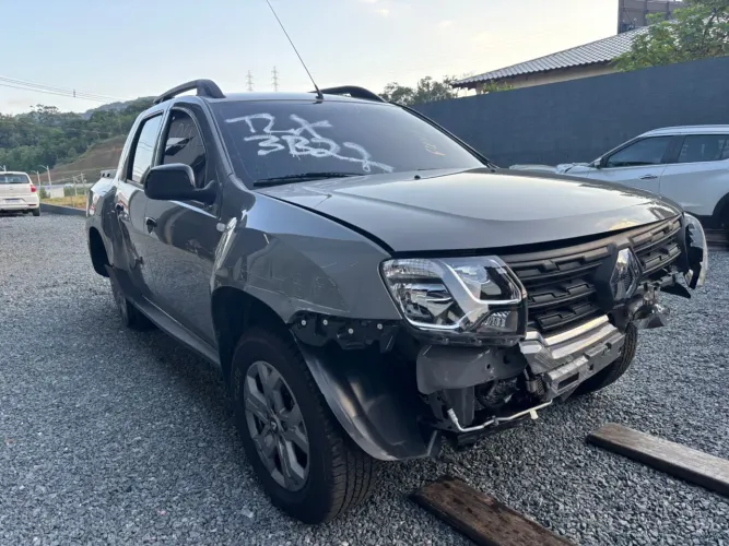 Sucata Renault Oroch 1.6 2025 para retirada de peças 