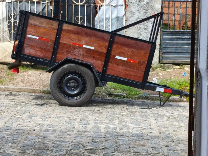 Vendo carrocinha cemi nova