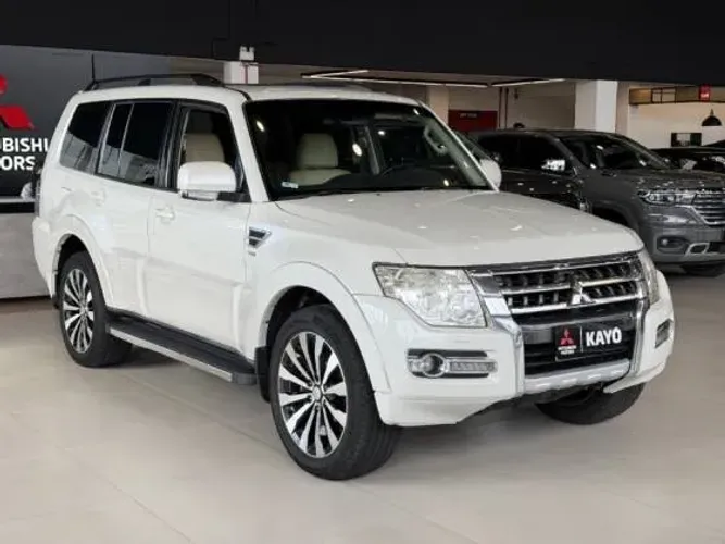 Mitsubishi Pajero HPE Full 3.2 4X4 T.i.dies. 5P AUT 2016