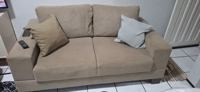 Sofá dois lugares