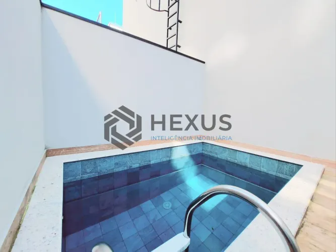 Casa com piscina e área gourmet na Praia das Asturias, Guaruja-SP