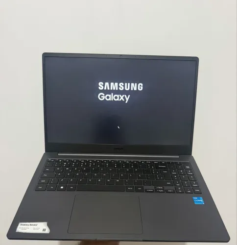Notebook Samsung galaxy Book i3 12th gen, 6 núcleos, 8gb ddr4, Ssd Nvme 256gb, hd 1tb (
