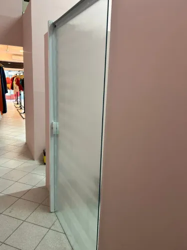 Vendo 2 portas de vidro 250,00 cada