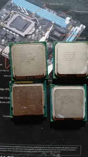  i3-2120, Core2 Duo E7400, Duo E3300..<br>Core 2 Duo E740<br>Core 2 Duo E3300<br>Celeron 430, jauaj