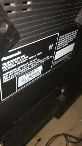 TV Panasonic LCD TC-L4 2U30B