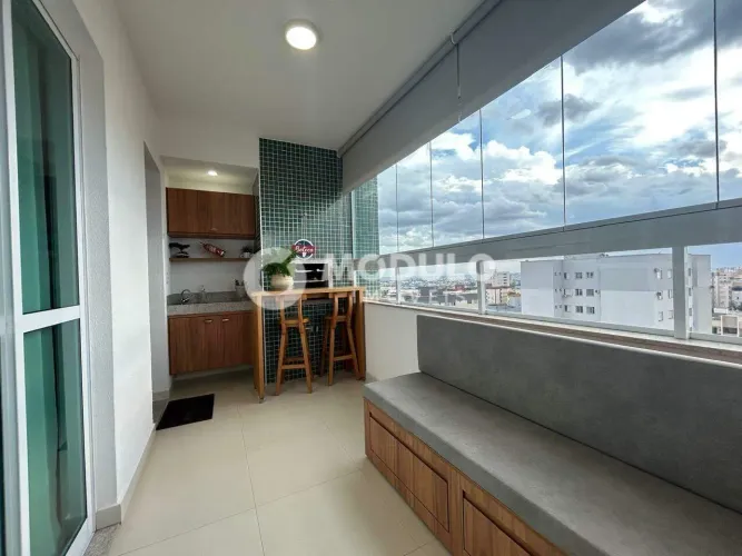 APARTAMENTO à venda, 2 quartos, 1 suíte, 2 vagas, Santa Mônica - Uberlândia/MG
