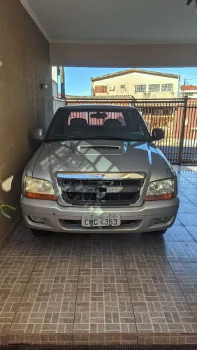 Chevrolet S10 Pick-up Luxe 2.8 4X2 CD TB Int.dies. 2001