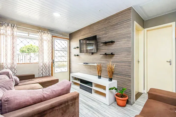 Imóvel para venda tem 75 metros quadrados com 1 quarto em Sítio Cercado - Curitiba - PR