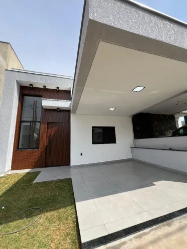 Belíssima casa avenda
