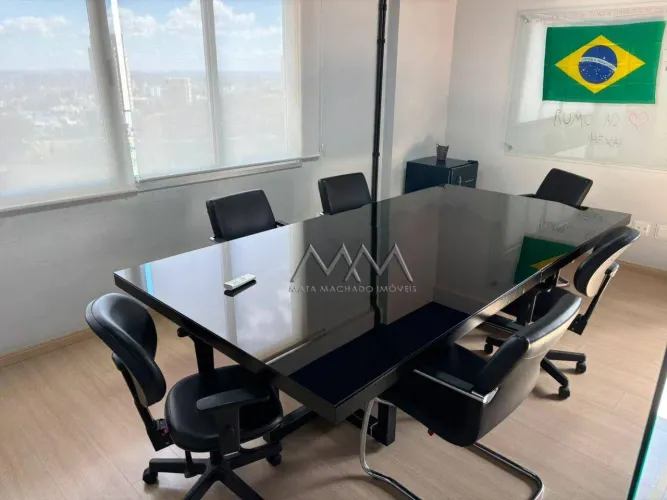 Sala á Venda no Estoril | 115 m²