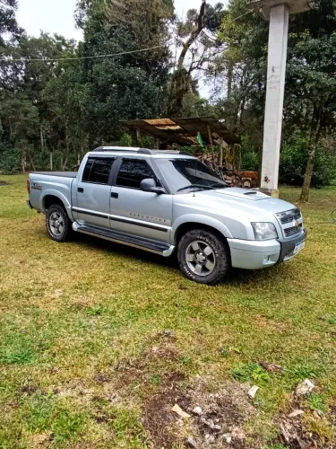 Chevrolet S10 Pick-up Exec. 2.8 4X4 CD TB Int.dies 2011