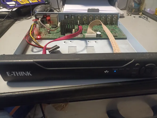 DVR e-think 16 canais funcionando