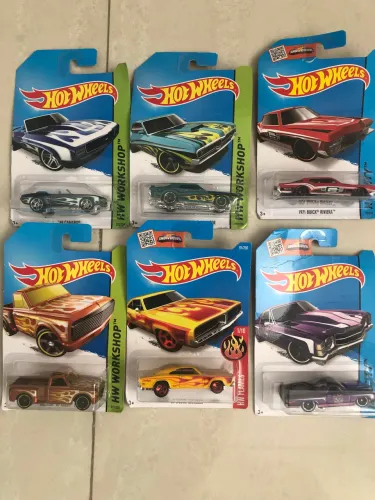 Lote 6 carrinhos Hot weels novos na embalagem